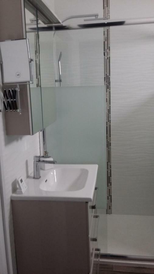 Jardins Du Pont Du Lys Apartment ฌวง-เลส์-แป็งส์ ภายนอก รูปภาพ